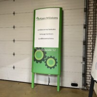 reclamezuil groen RAL 6018